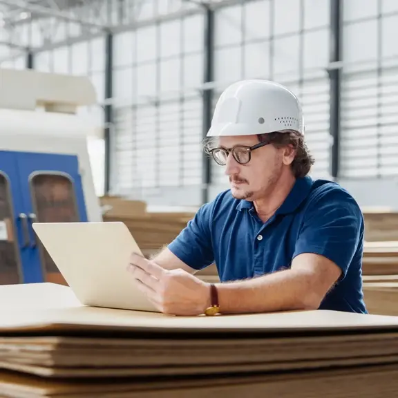 Factory manager using Everwise Bill Pay