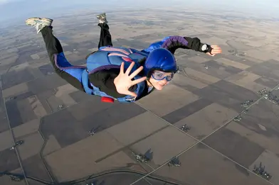 sky diving