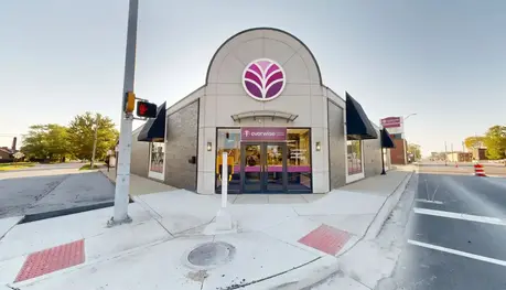 Exterior view of Everwise Credit Union's branch on Calumet Avenue in Whiting, Indiana