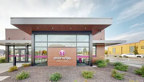 Exterior of Everwise Credit Union's East Carmel Drive branch in Carmel, Indiana