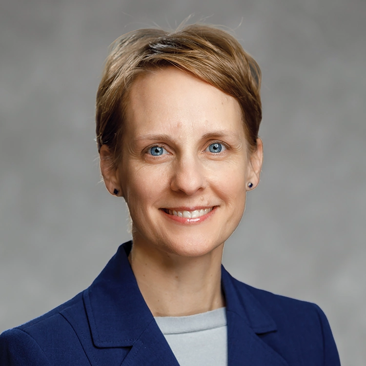 Tracy Weber headshot