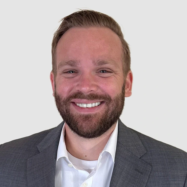 Chris Eberly headshot