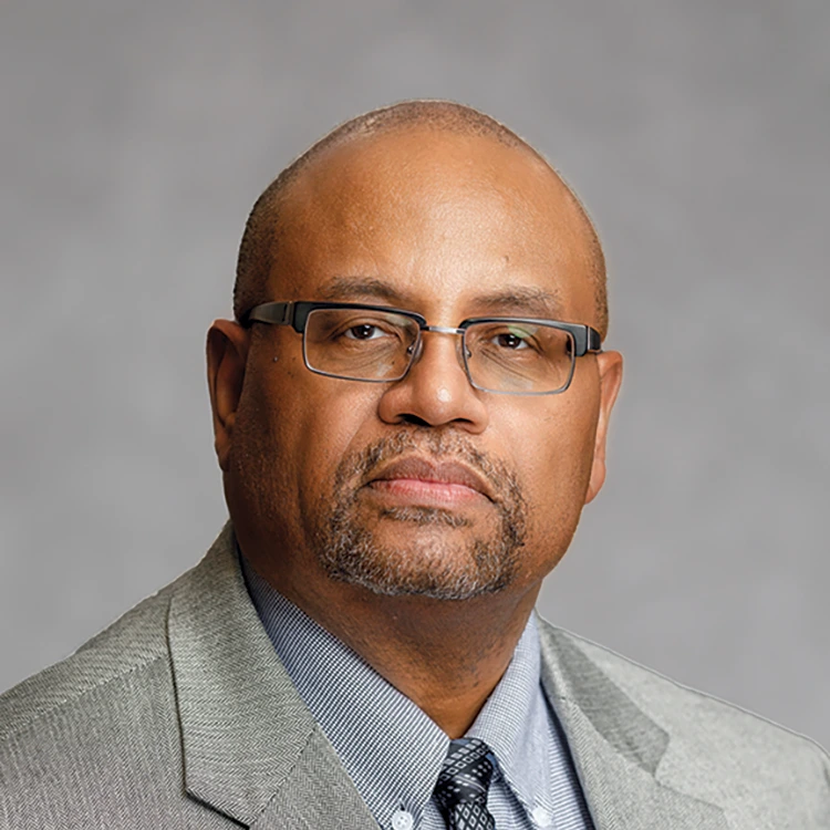 Vincent Henderson headshot