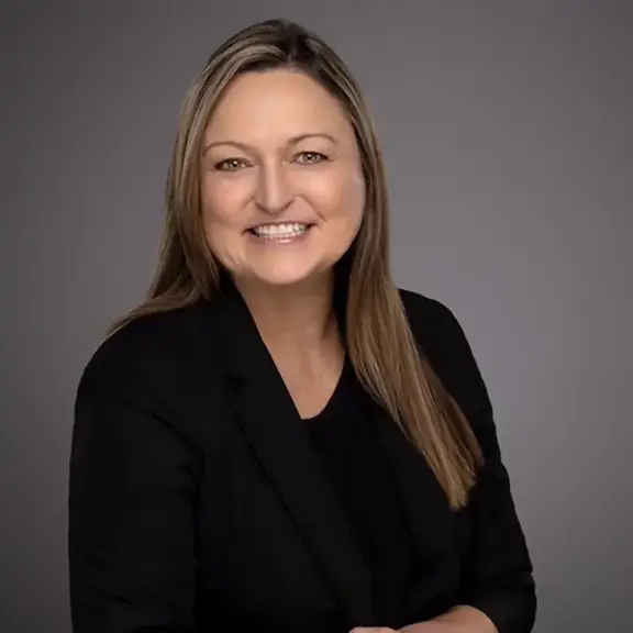 Headshot of Everwise Mortgage Loan Originator Lana Ernie