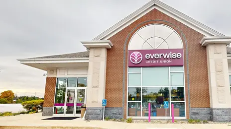 Image of Everwise Credit Union's Portage Avenue branch in South Bend, Indiana