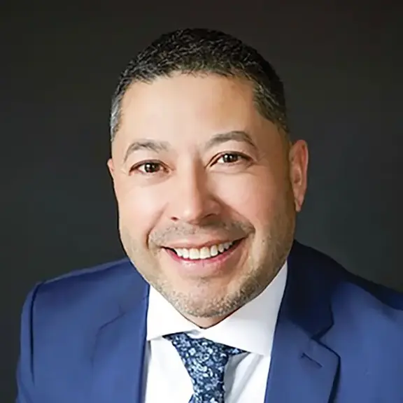 Headshot of Everwise Mortgage Loan Originator Luis Aparicio