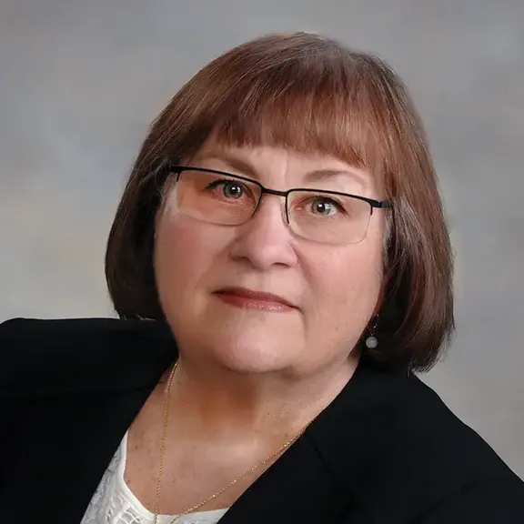 Shirley Gilochowski headshot