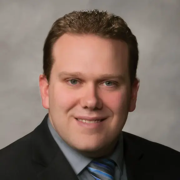 Dan Rousseve headshot