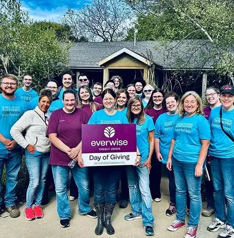 Everwise employees volunteering int he community