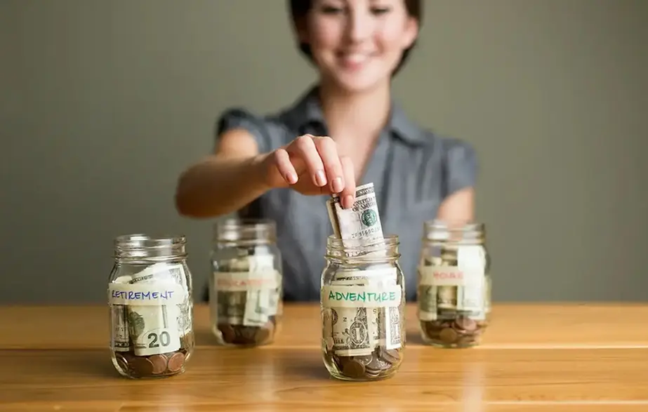 Women paying herself first