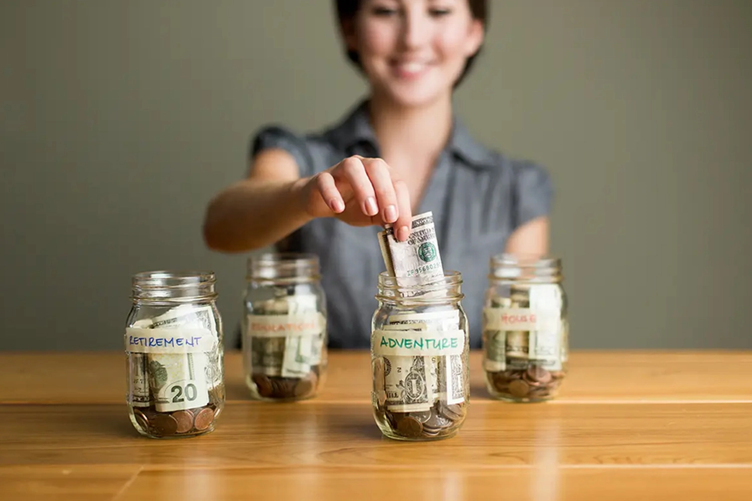 Women paying herself first